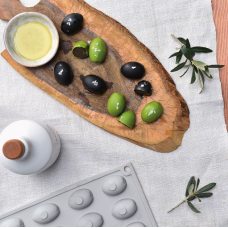 Форма силиконовая 'Gourmand Олива' 32х22мм h18мм, 7мл, 30 ячеек GG012S